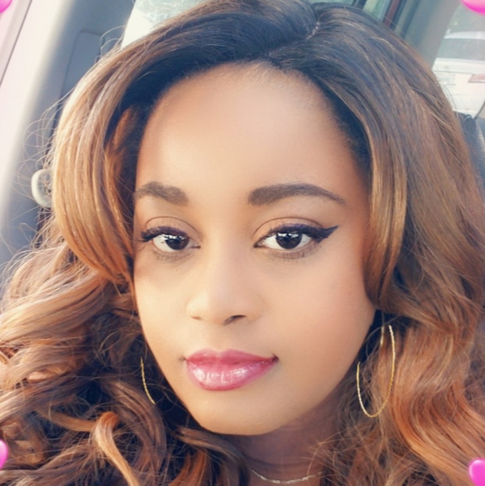 Meet your Posher, Daminique